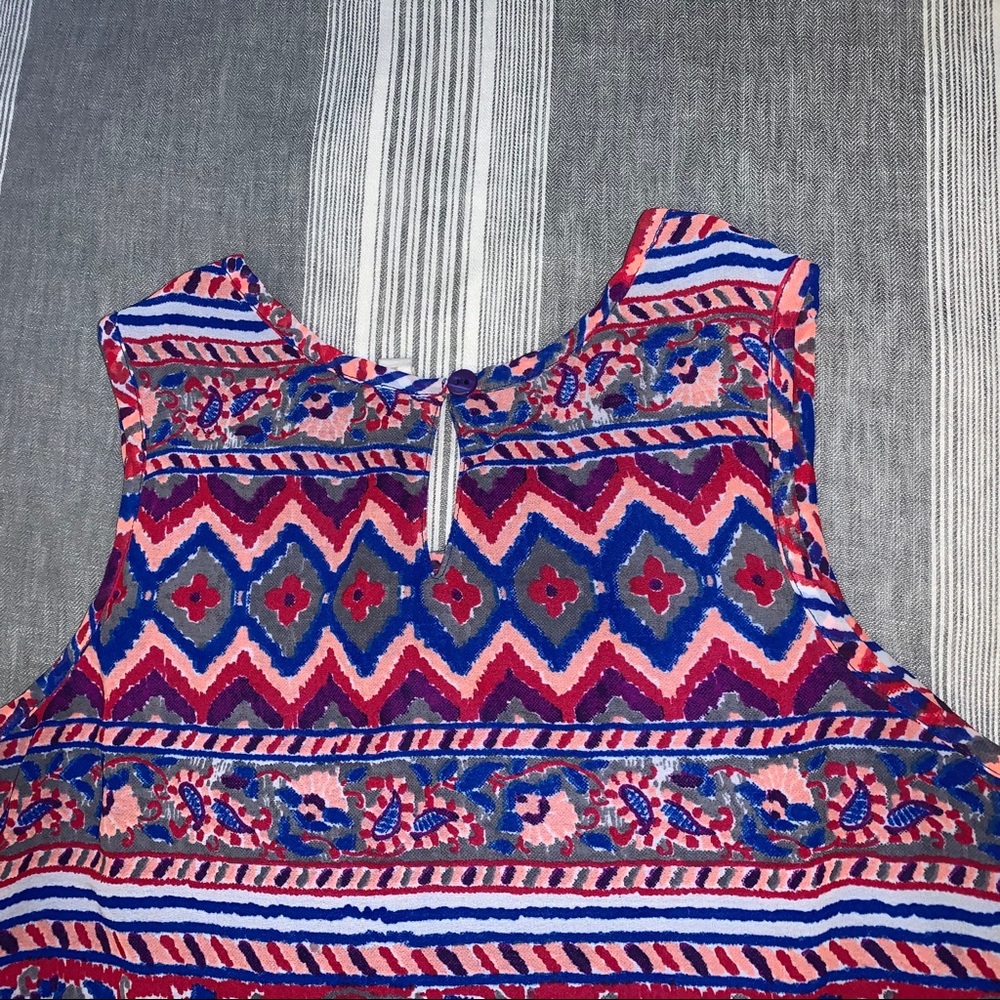 Colorful Top - Picture 4 of 4